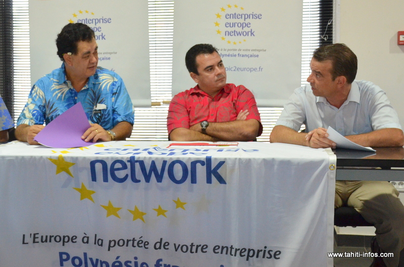 Teva Rohfritch, entouré de Stéphane Chin Loy, président de la CCISM, et de Hervé Parcineau, le coordinateur du consortium TOPIC au sein de l'EEN, vendredi lors de l'ouverture officielle de ce vaste réseau de business aux entreprises polynésiennes.