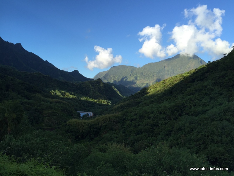 Le projet se résume dorénavant à la rénovation complète de la route d’accès au Relais de la Maroto, la création de sentiers de découverte et l’implantation d’un téléphérique dans la basse vallée.