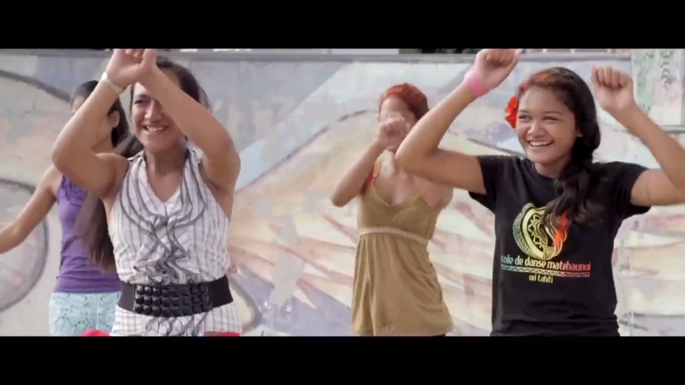 [VIDEO] Le Village d'enfants SOS fait le buzz au son des toere