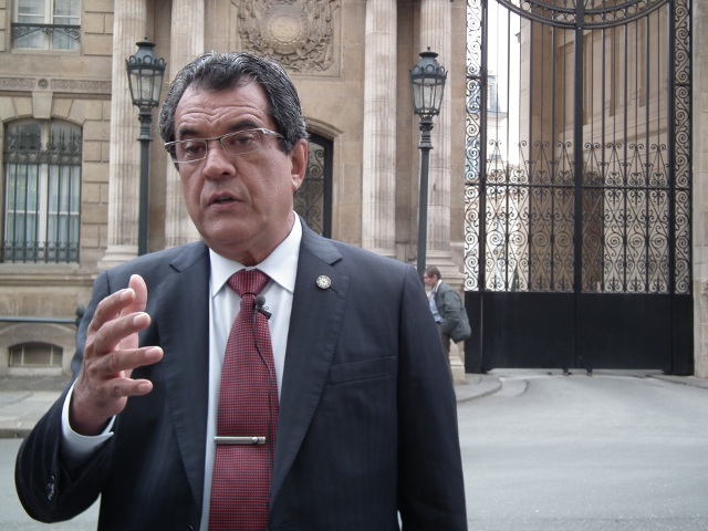 Terres rares : Fritch répond à la « surenchère » du Tavini