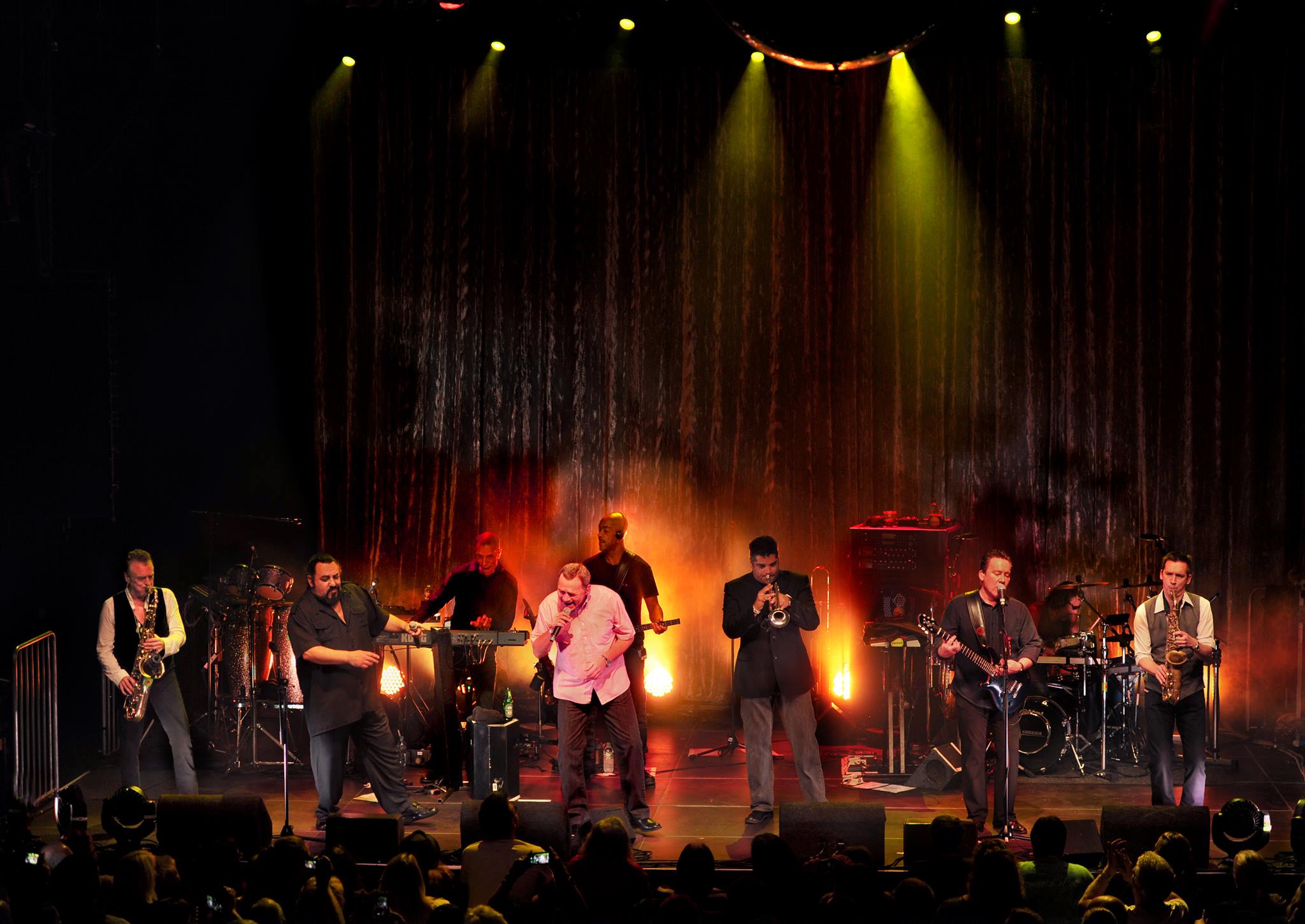 UB40 avant le concert : "We Love You Tahiti !"