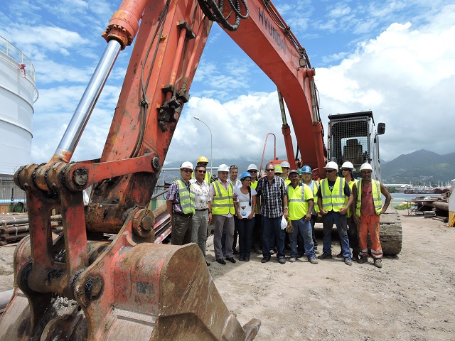 L'émissaire en océan permettra de rejeter les eaux épurées par la station d'épuration de la Papeava à 300 mètres au-delà de la digue de Motu Uta à 60 mètres de profondeur.