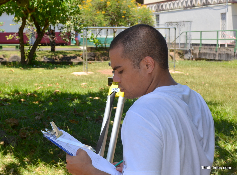 Portrait de futurs chefs de chantier polynésiens formés en alternance