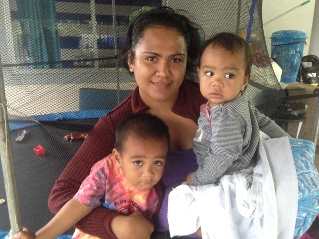 Heiau et ses deux enfants : "Je préfère quitter la maison, j'ai trop peur que ma maison soit encore inondée"