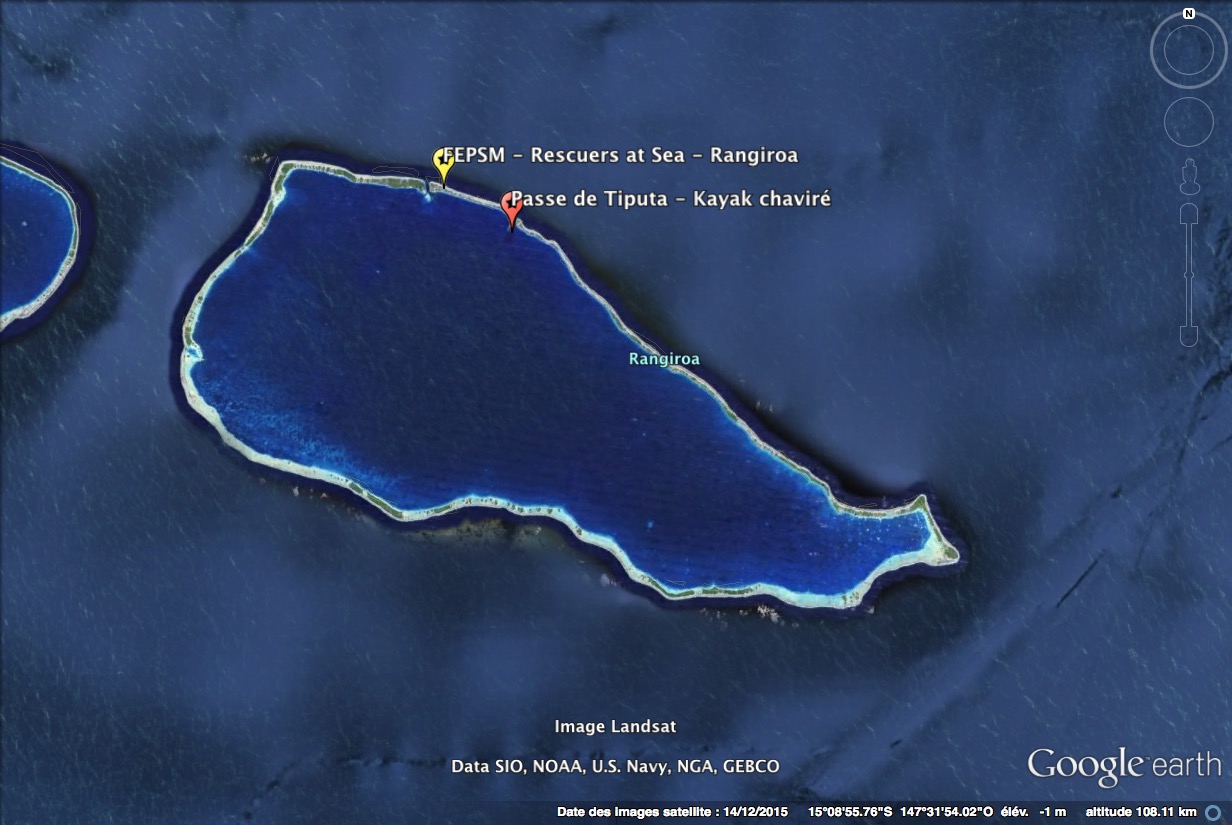 Deux touristes tombent d'un kayak dans la passe de Tiputa