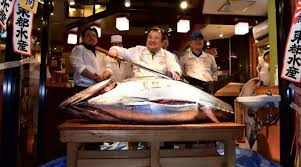 Japon: un thon rouge vendu 108.500 euros aux enchères de Tsukiji