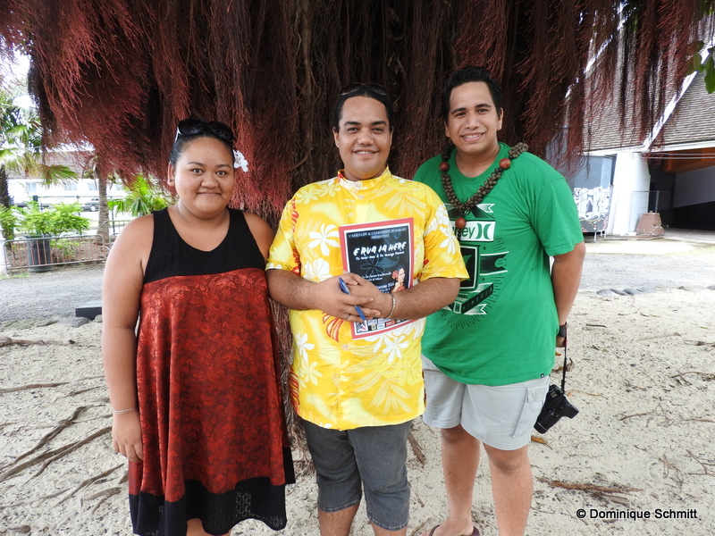 De gauche à droite : Hinano Martinez, secrétaire de projet, Taoahere Maono, chef de projet, et Pita Rataro, chargé de communication.