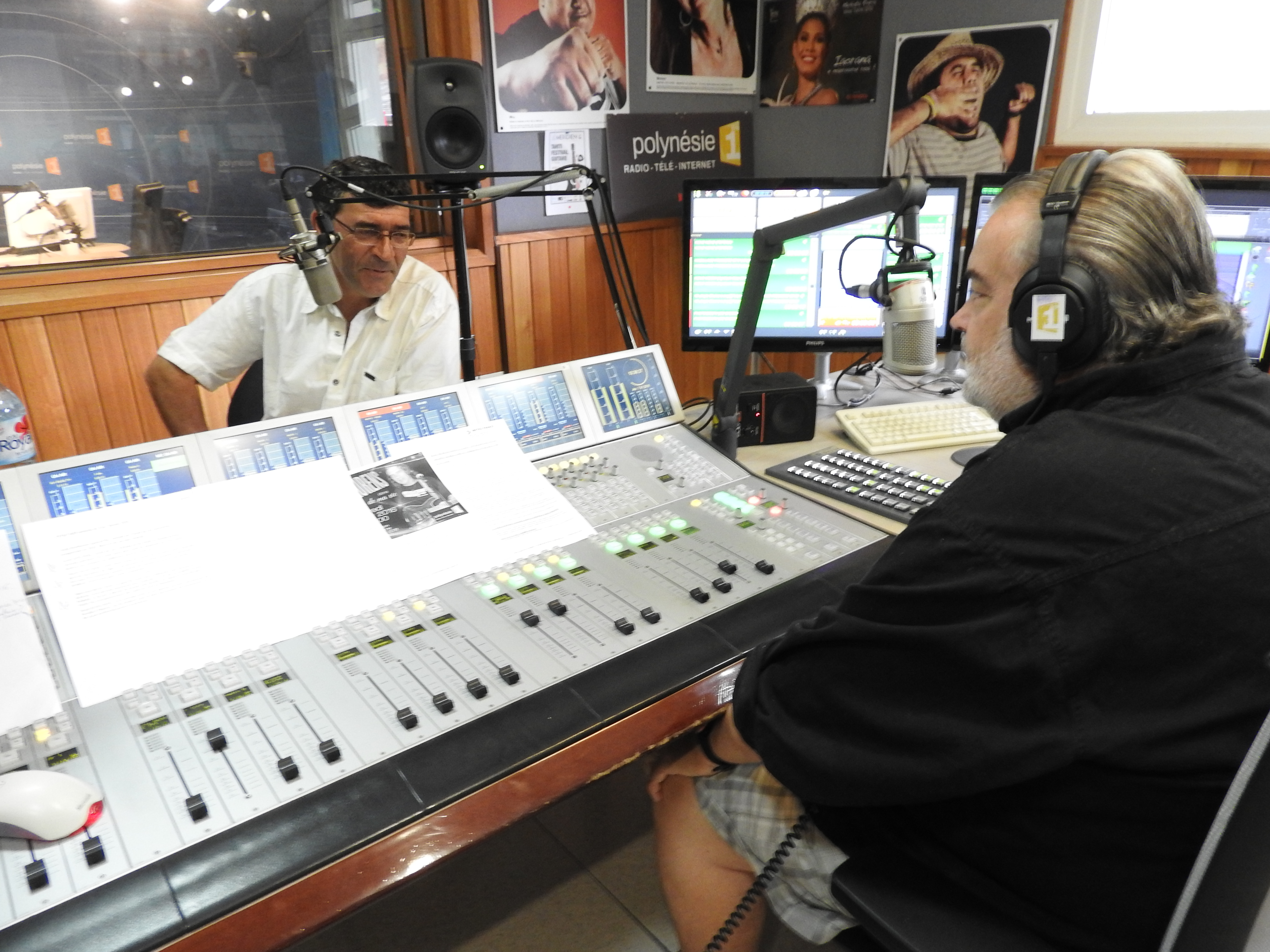 "José ne manque pas d'air !" : l'imitateur remonte (enfin) sur scène