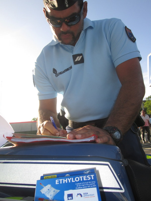 Sécurité routière : à Moorea aussi les gendarmes sont de sortie