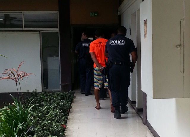 Le jeune homme de 27 ans a été mis en examen ce matin pour vol avec arme et placé en détention provisoire en attendant les suites de l'enquête.