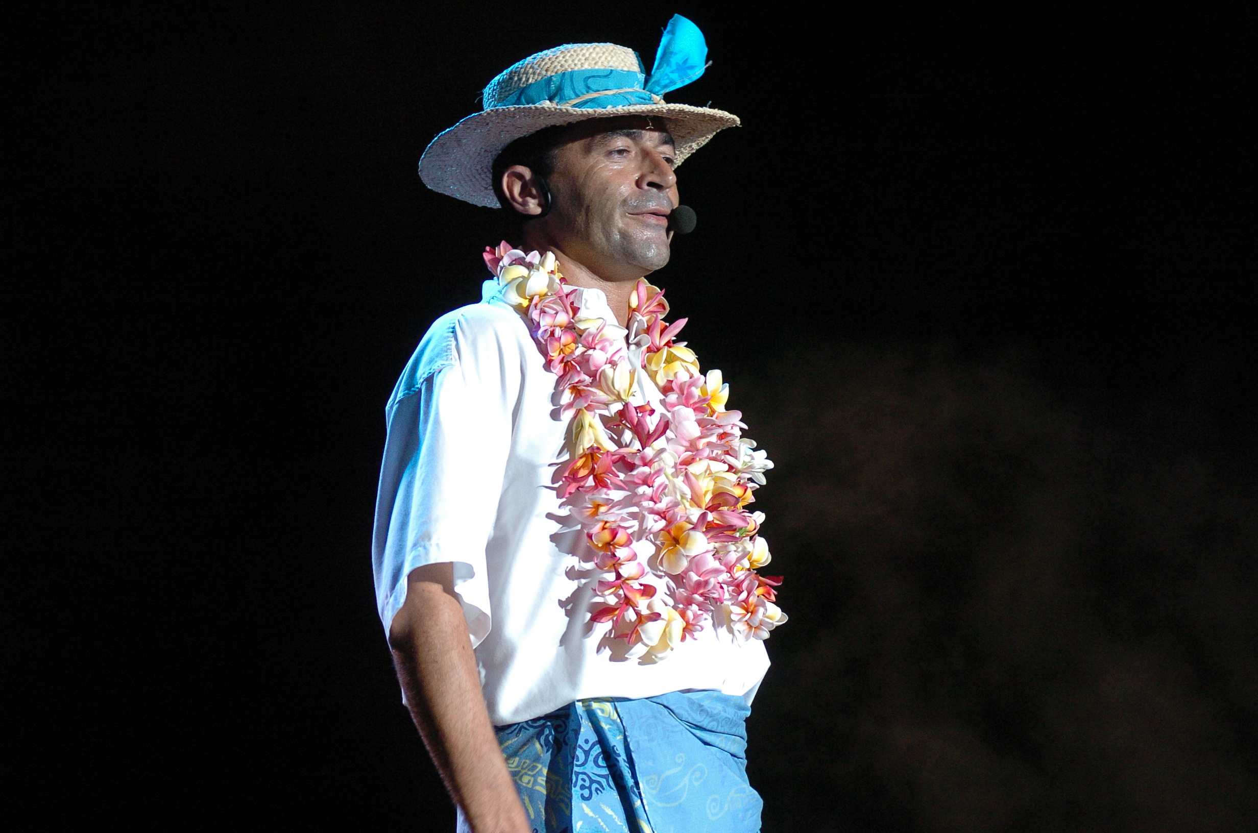 Offrezz-vous une bonne tranche de rire grâce aux imitations de nos hommes politiques par José Antunes !