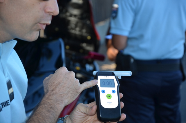 Zéro. Une valeur que les gendarmes souhaiteraient voir s'afficher plus souvent sur leurs éthylotests...