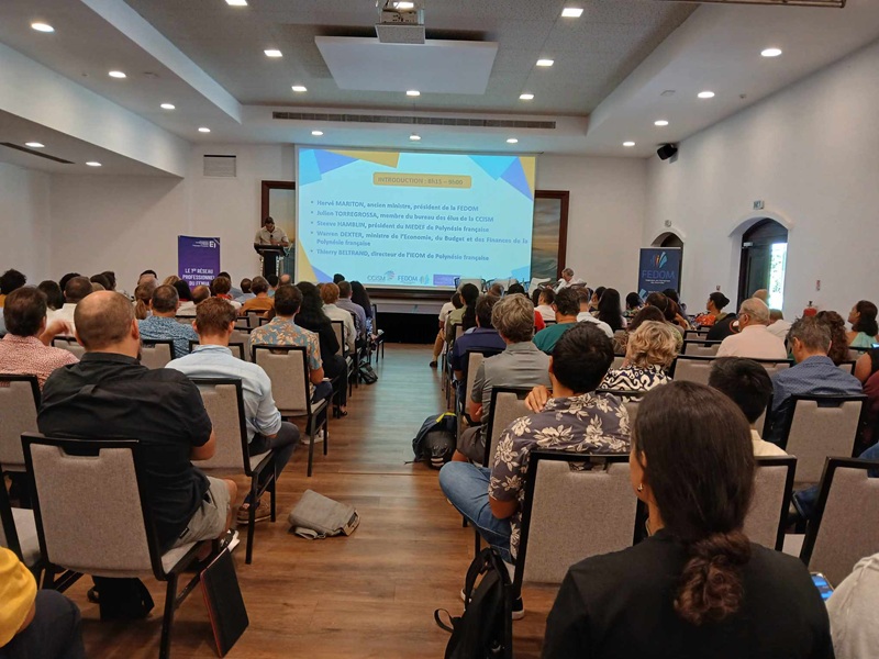 Le président du Medef, Steeve Hamblin, n’a pas été tendre avec le gouvernement ce mercredi matin lors du séminaire organisé par la Fedom au Hilton sur les besoins de financement des entreprises.