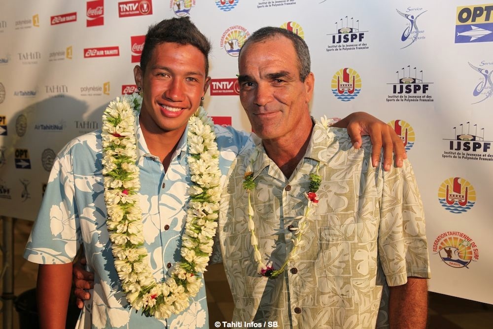 Plusieurs générations de champions Vetea David et Poenaiki Raioha