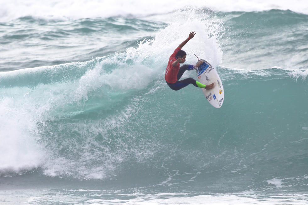 Mihimana Braye se rapproche de l'élite mondiale du surf professionnel
