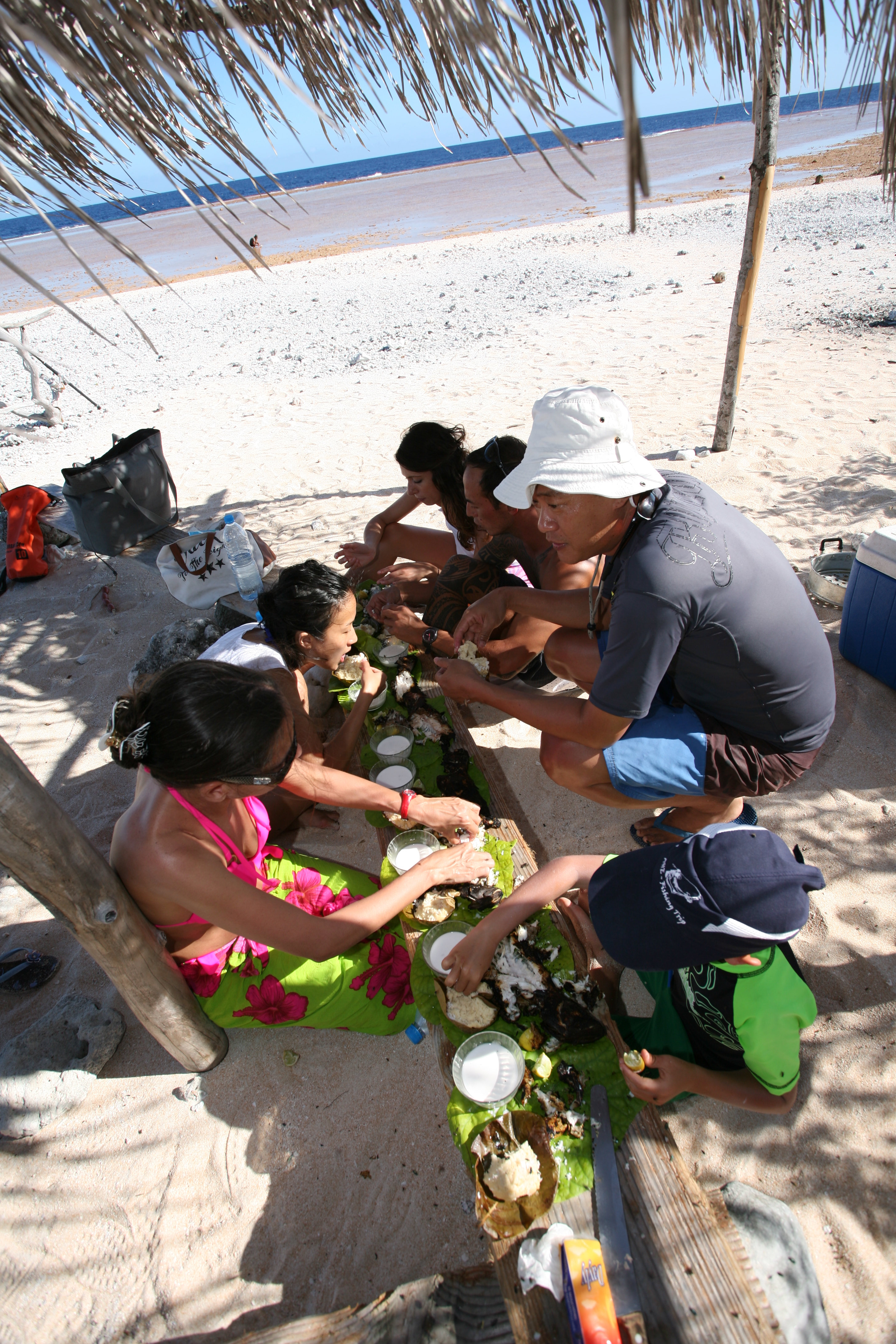 Lors de l’excursion “Cocolanta”, on mange ce que l’on a cueilli, chassé, pêché…