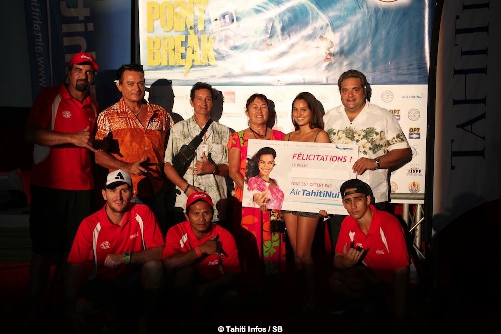 Un billet Air Tahiti Nui pour LAX a été tiré au sort. Lionel Teihotu et son équipe.