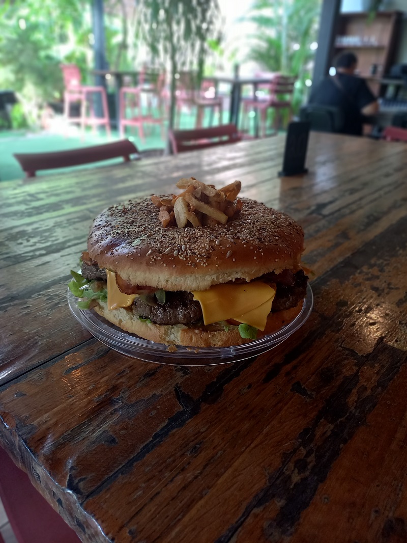3 kg de burger au menu du défi