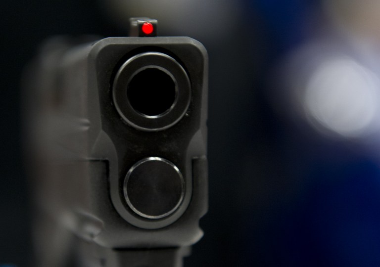 Etats-Unis: l'université du Texas autorise les armes en classe