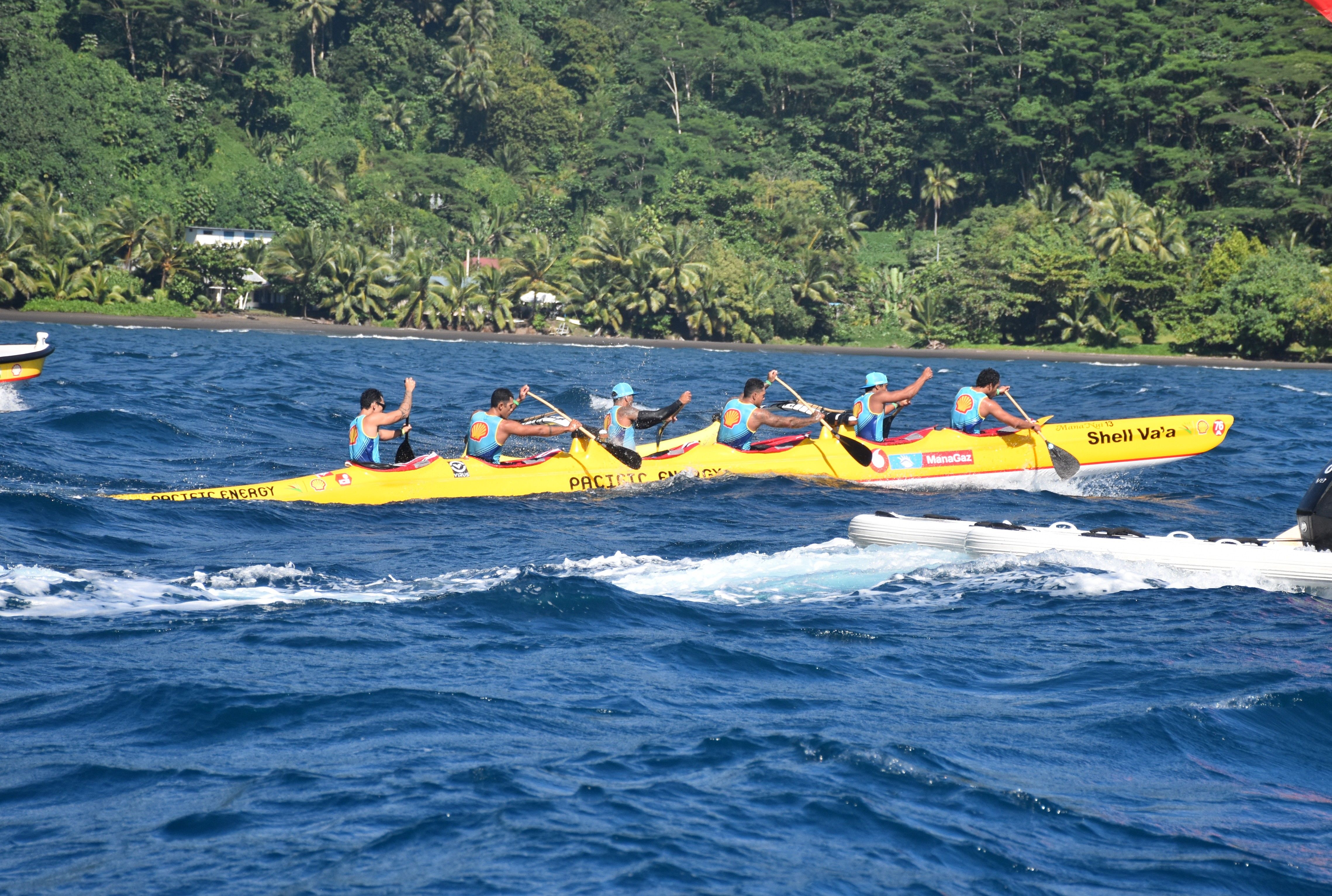 Shell domine la course en imposant un gros rythme du début jusqu’à la fin.