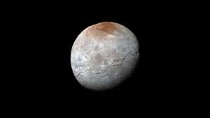 Charon, la plus grande lune de Pluton aurait eu un océan sous sa surface