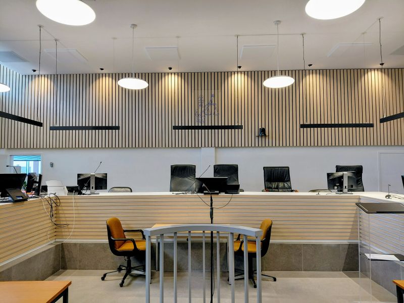 Le conjoint violent échappe à la prison