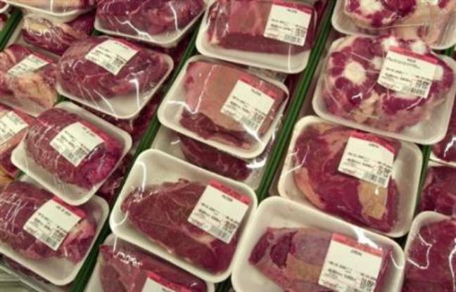 Le gérant avait pris l'habitude de recycler la viande périmée dans ses plats cuisinés à emporter. Bon appétit.