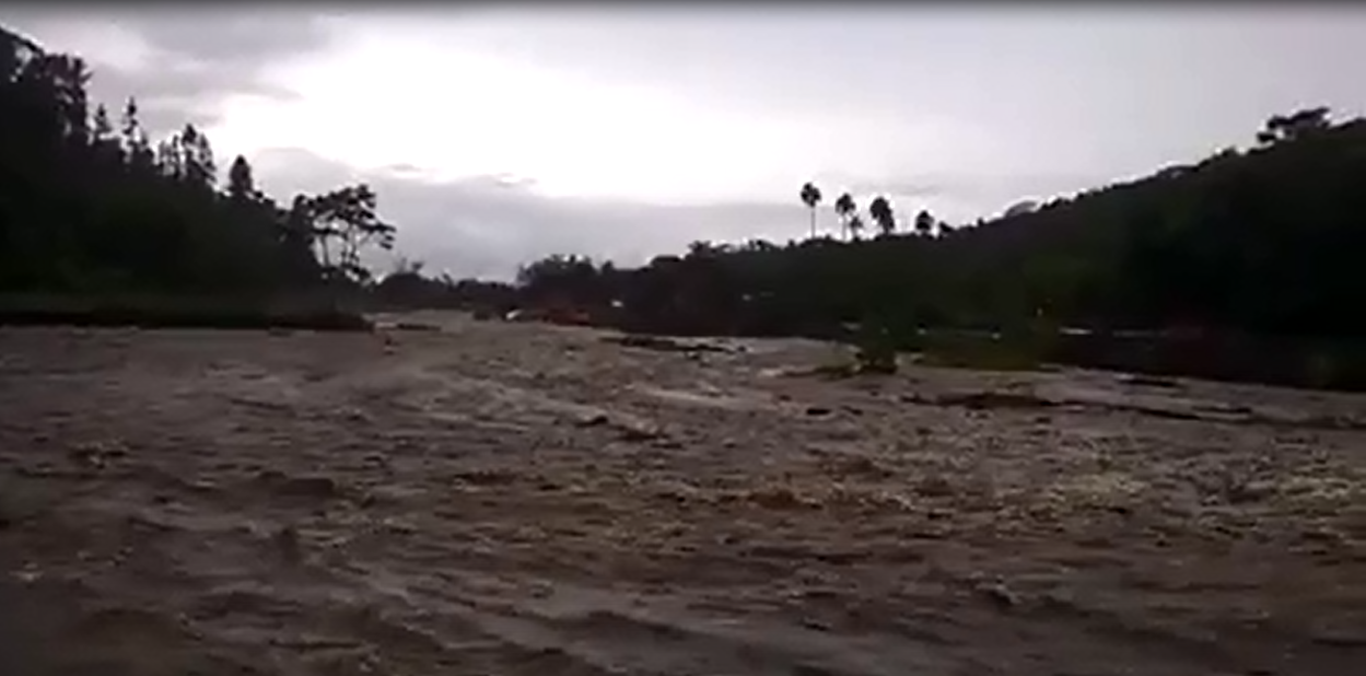 Fortes pluies : des vidéos impressionnantes de la Taharuu et de Rangiroa