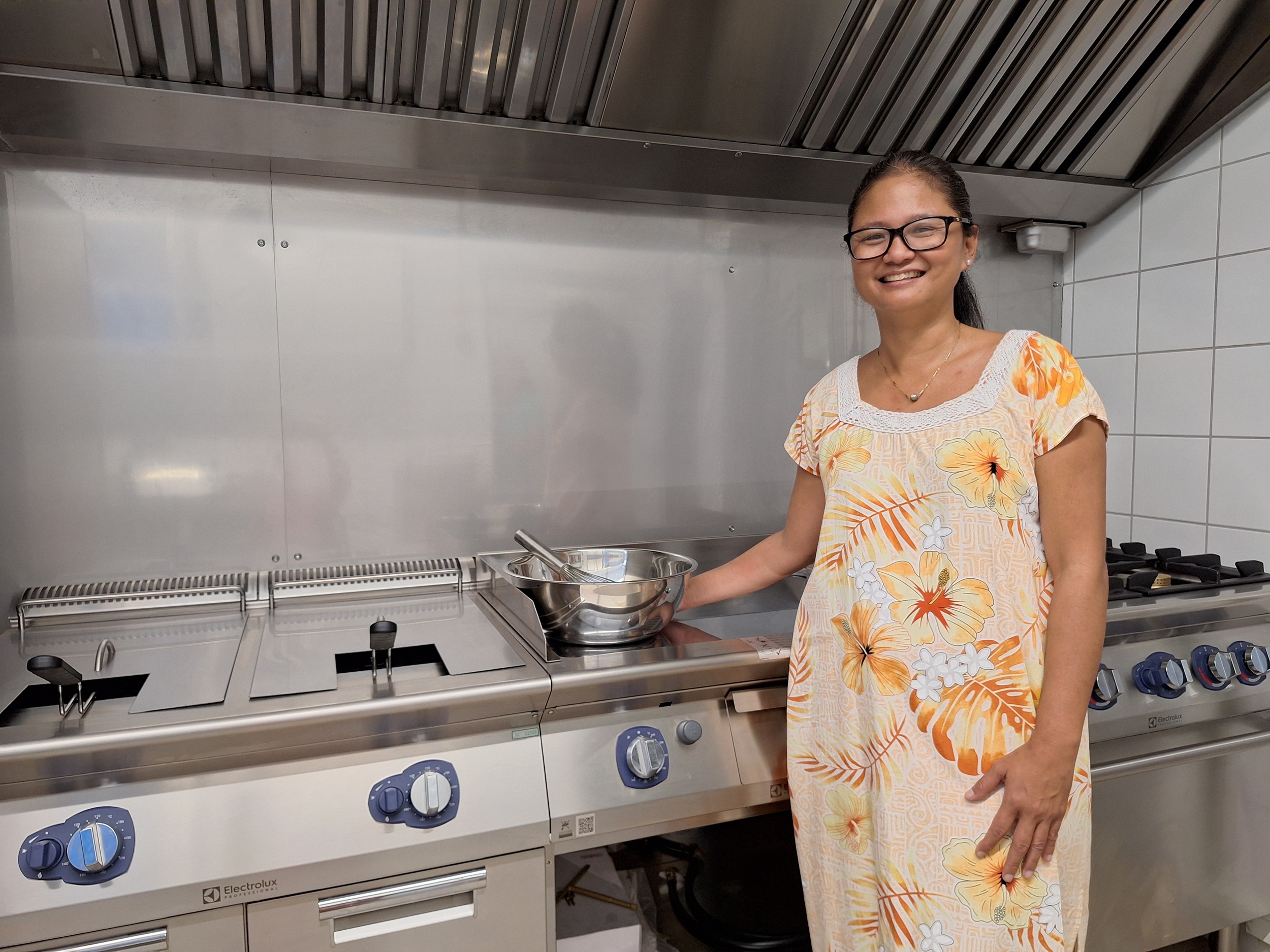 “J’aime faire les choses à ma façon”, confie Nikita Chaine, aussi à l’aise en gestion qu’aux fourneaux (Crédit : Anne-Charlotte Lehartel).