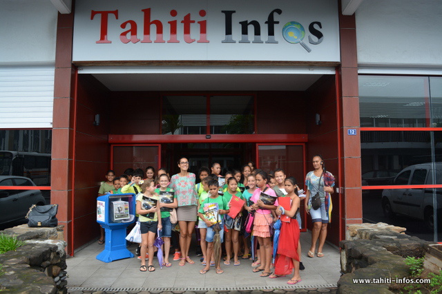 30 élèves de CM1 visitent Tahiti Infos