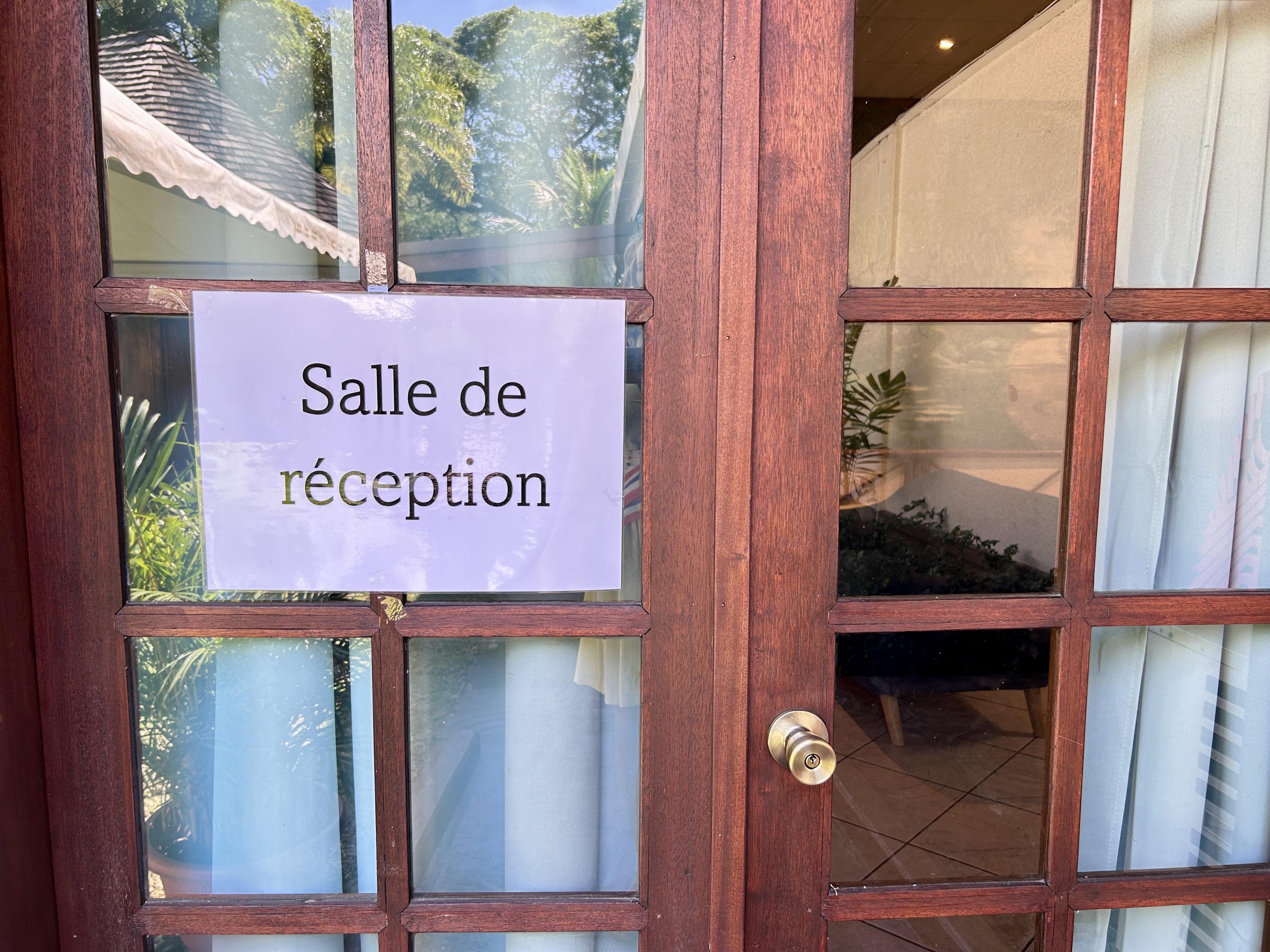 Si certains agents, impressionnés de rencontrer une ministre, se disent ravis d’avoir enfin été entendus, d’autres demeurent sceptiques quant à la portée réelle et à l’efficacité des solutions proposées.