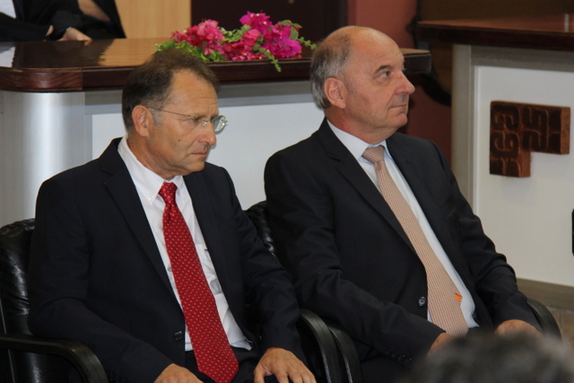 Le procureur général François Badie (à droite), au côté du premier président de la cour d'appel Régis Vouaux-Massel.