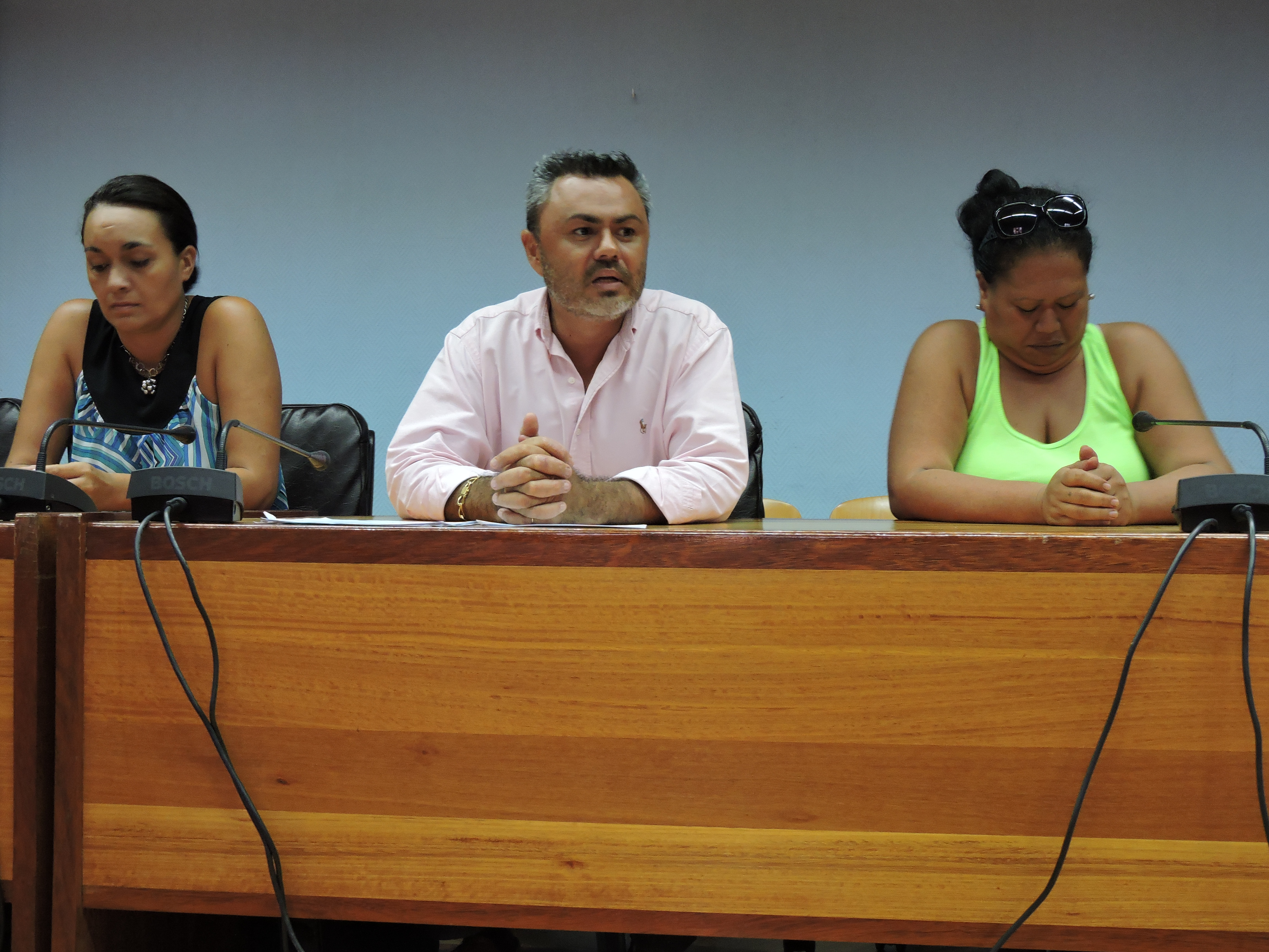 Les parents d'élèves de Papara se battent pour la gratuité de la cantine pour les élèves relevant du RST et du complément familial