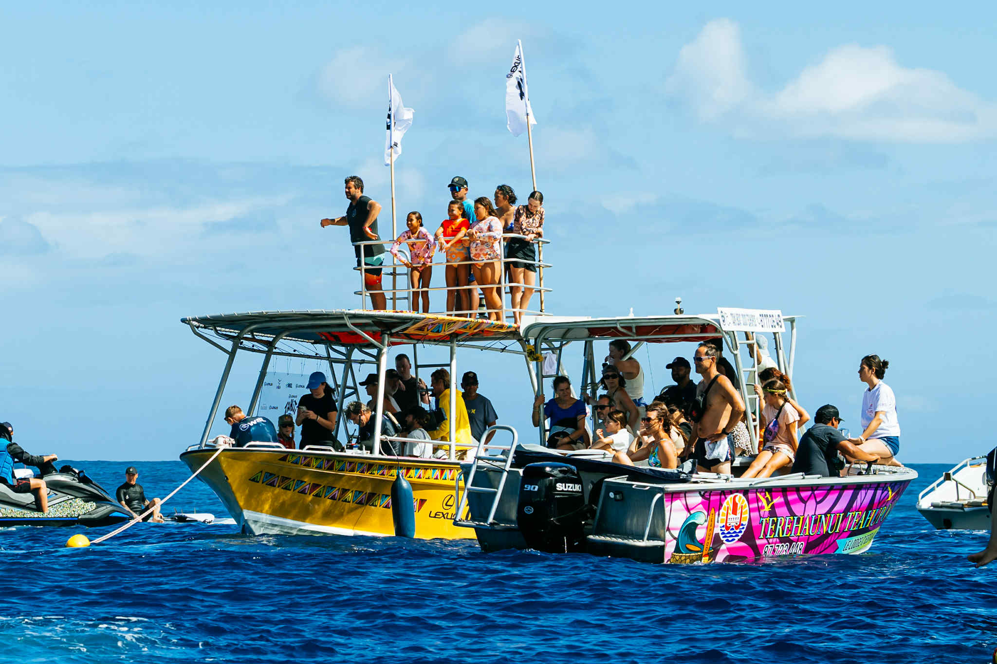Entre la houle monumentale et la compétition, les taxis-boats ont été gâtés (Crédit : Wendy Cowan).
