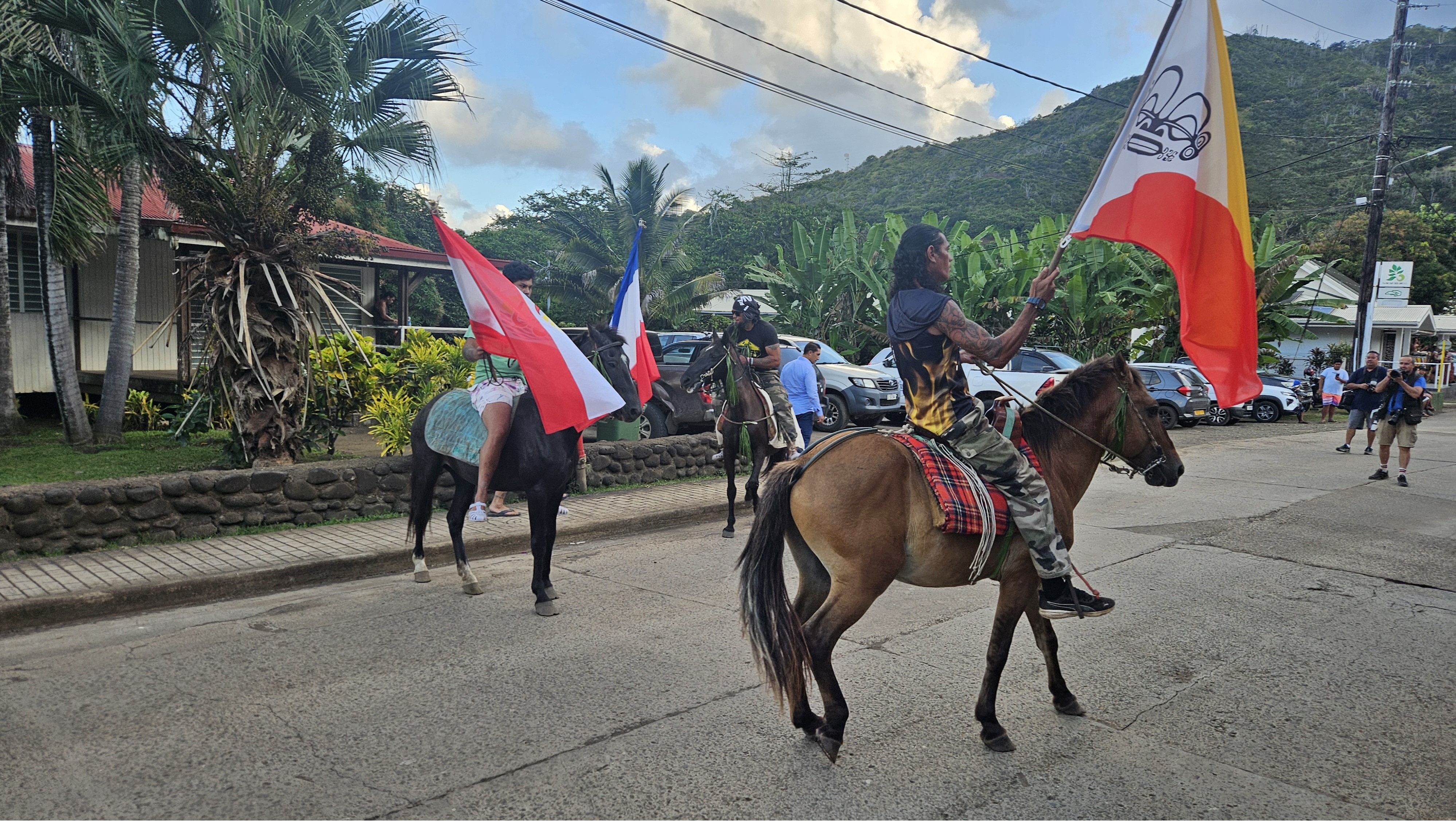 ​Les Hakaiki soutiennent la démarche des Raromatai