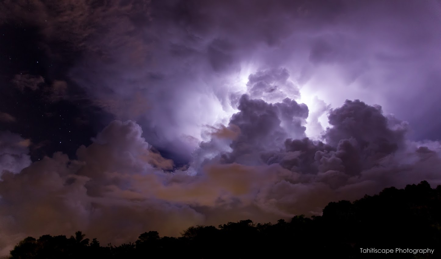 Storn (Tahiti, février 2016) Photo: Steve Kuo