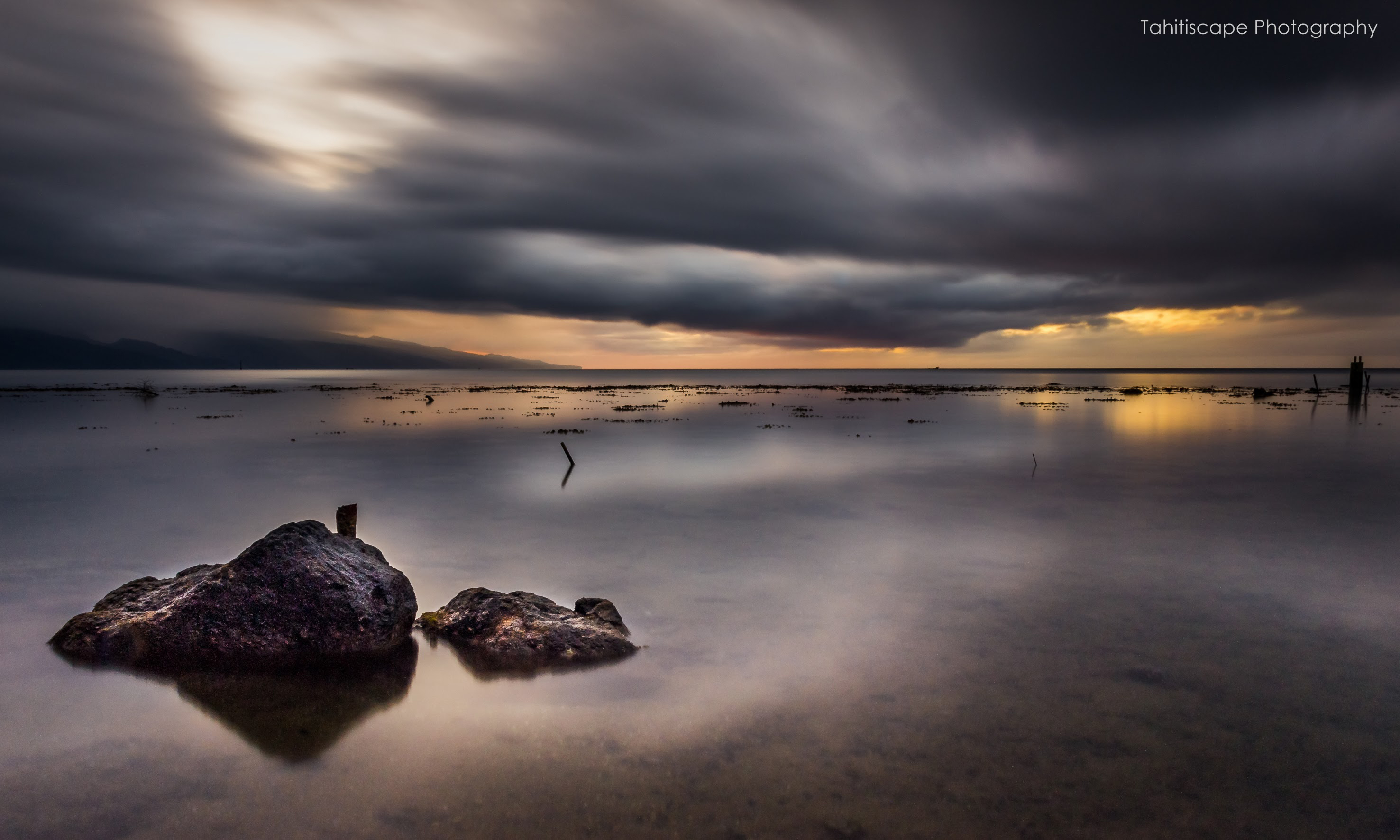 On ne voyait plus qu’un océan lisse (Tahiti, février 2016) Photo: Steve Kuo