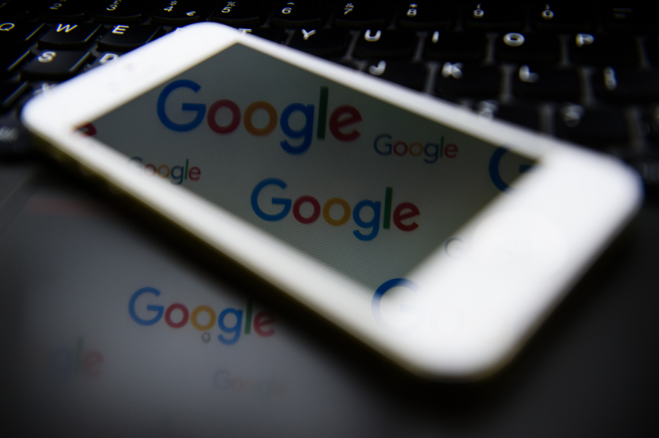 Google va améliorer ses procédures pour le "droit à l'oubli" numérique en Europe