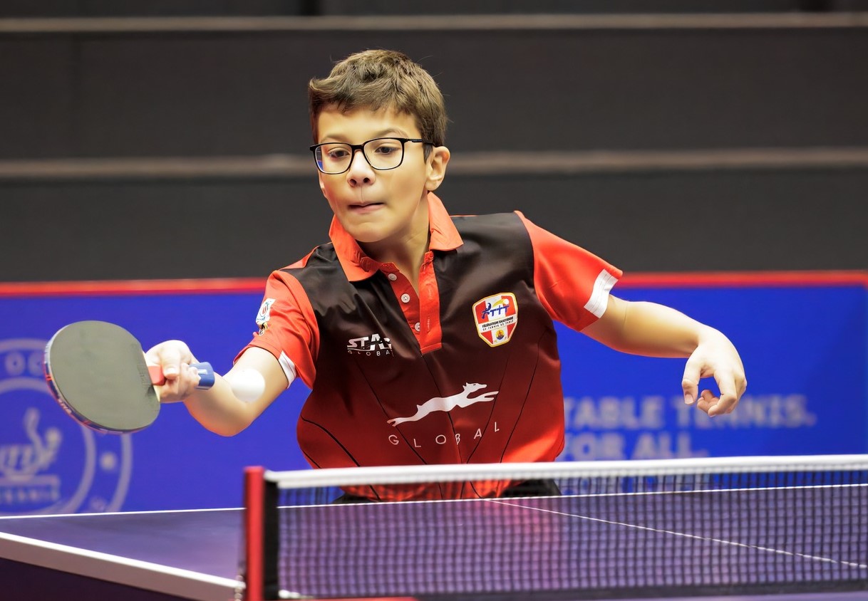 Vainqueur du premier Critérium samedi, Léo Sayegh a confirmé son remarquable résultat à Nouméa où il a décroché le premier podium tahitien aux Oceania espoirs.