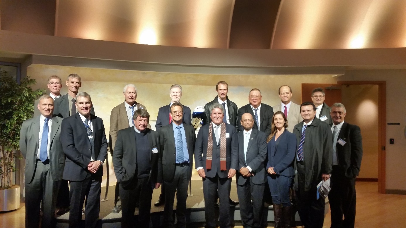 La délégation polynésienne avec Dinesh Keskar, Vice-Président de Boeing, et ses directeurs techniques.