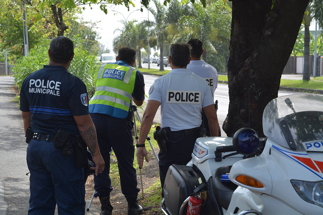 Le recrutement d'agents en charge de la sécurité publique comporte des tests d'aptitude physique obligatoires et dont la note peut être éliminatoire.