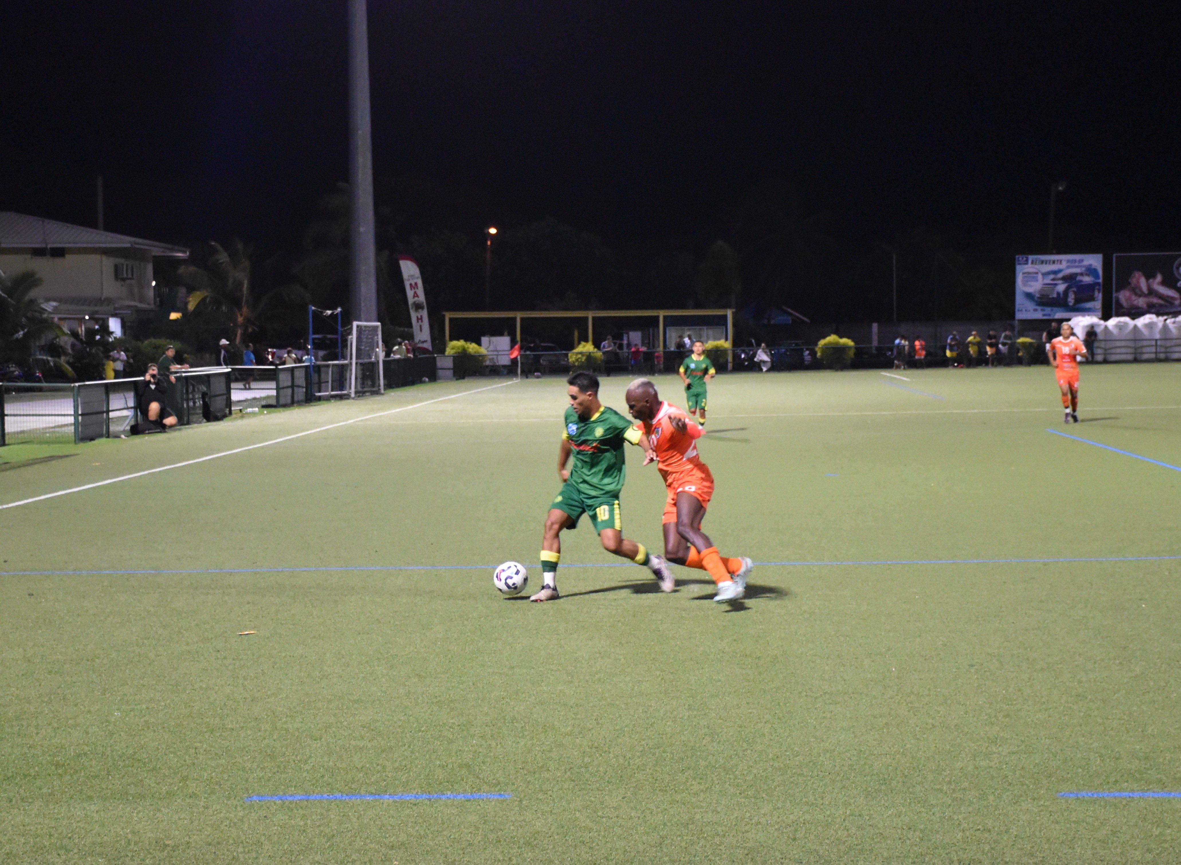 Le capitaine de Tefana et buteur du soir, Honoura Keanu Maraetefau, a su mener son équipe vers la victoire.