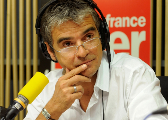France Inter diffuse une émission au vitriol sur le "système Flosse"