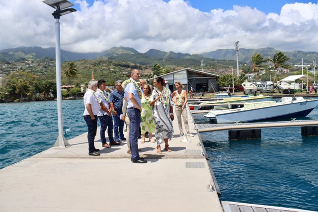 La visite du haut-commissaire s’est clôturée sur le plan d’eau de la commune de Arue et la future zone de Rāhui avec Pirae.