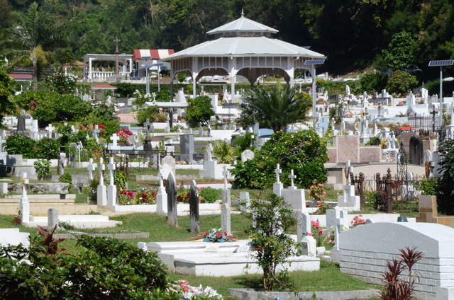 Détournement de fonds publics avéré mais revu à la baisse au cimetière de l'Uranie
