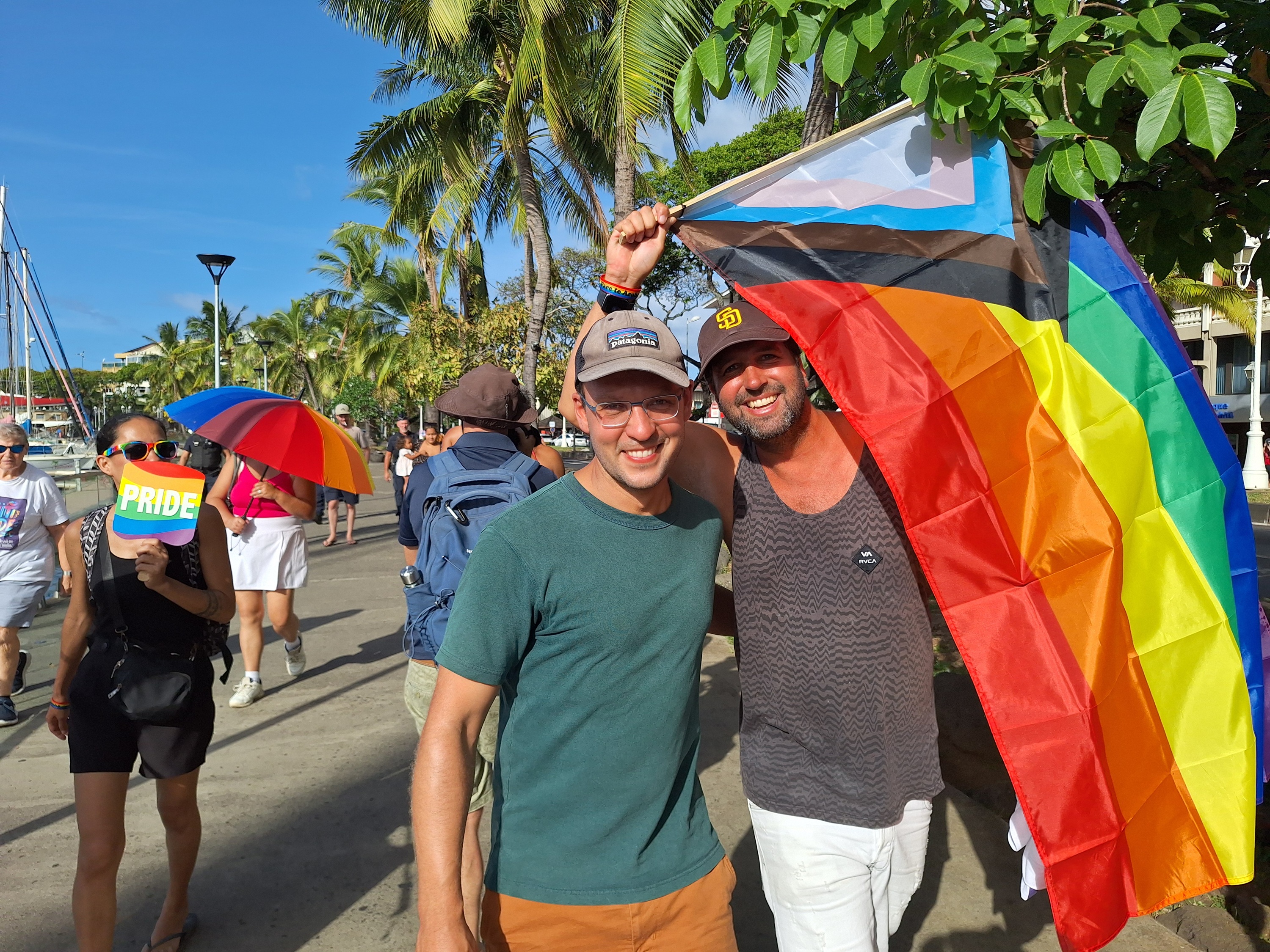 En lune de miel au Fenua, Federico et Timothy ont apporté leur soutien.
