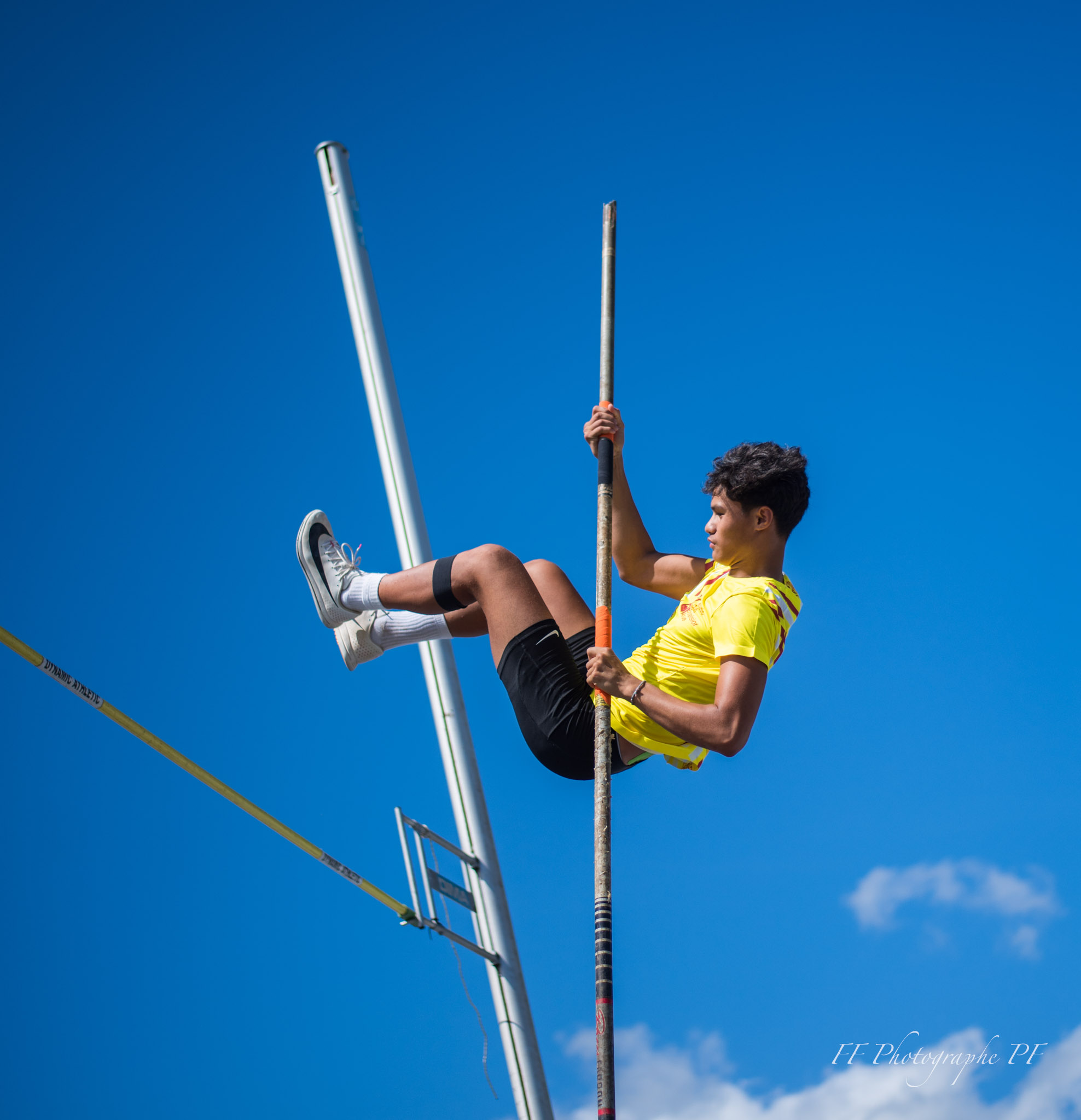 Jacques Temarii s’envole vers les sommets.