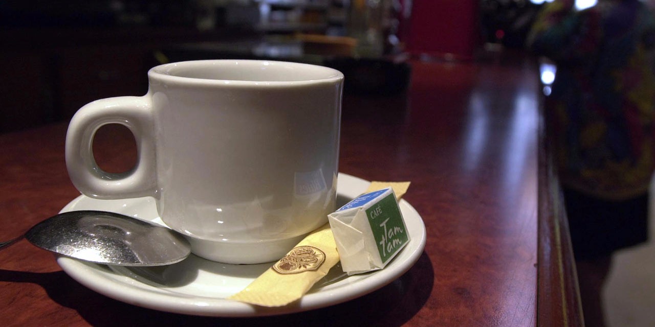 La caféine accroîtrait le risque de fausse-couche, même avant la conception