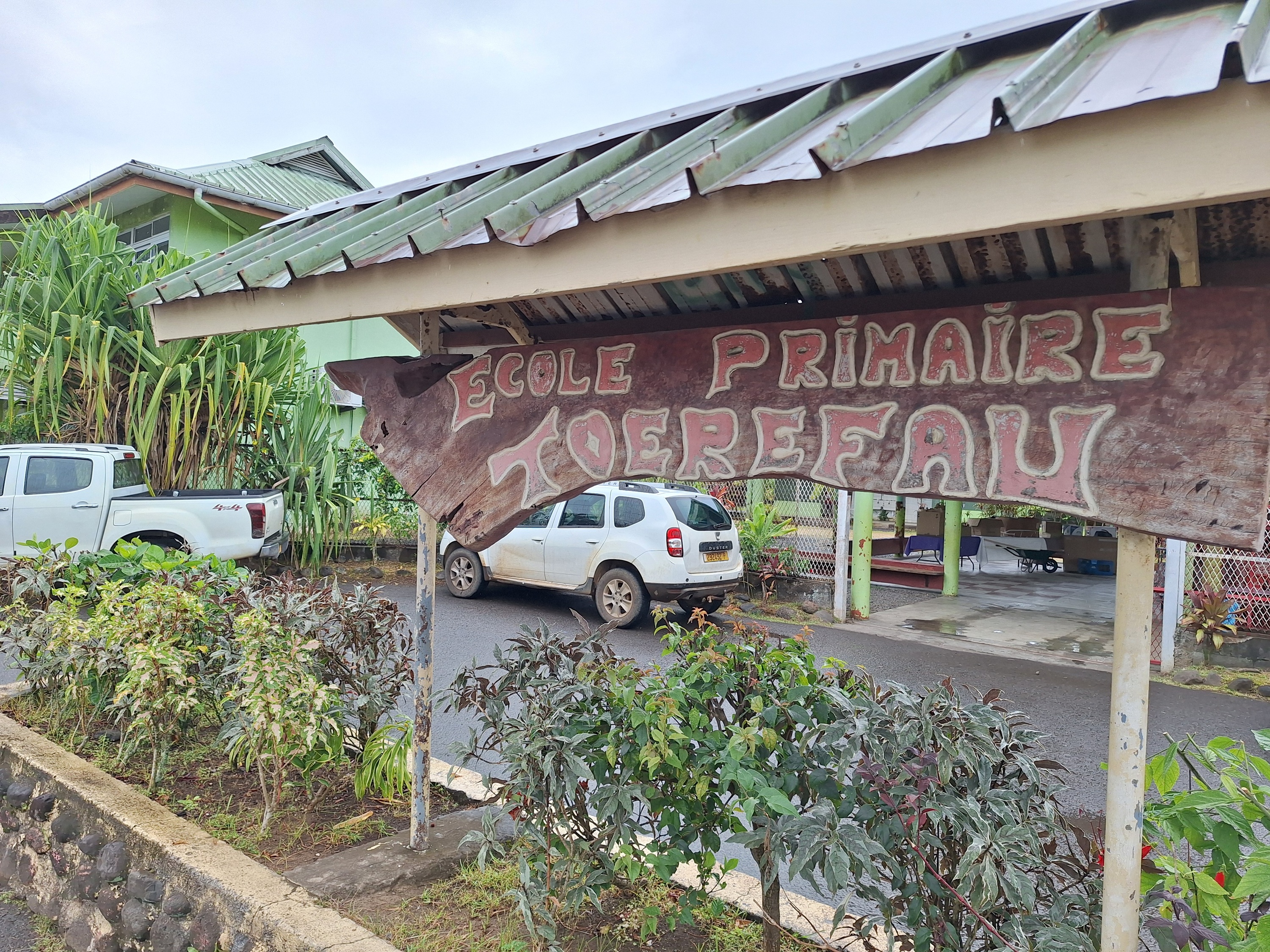 La directrice du groupe scolaire Toerefau-Haitama est maintenue à son poste (Crédit : archive Tahiti Infos).