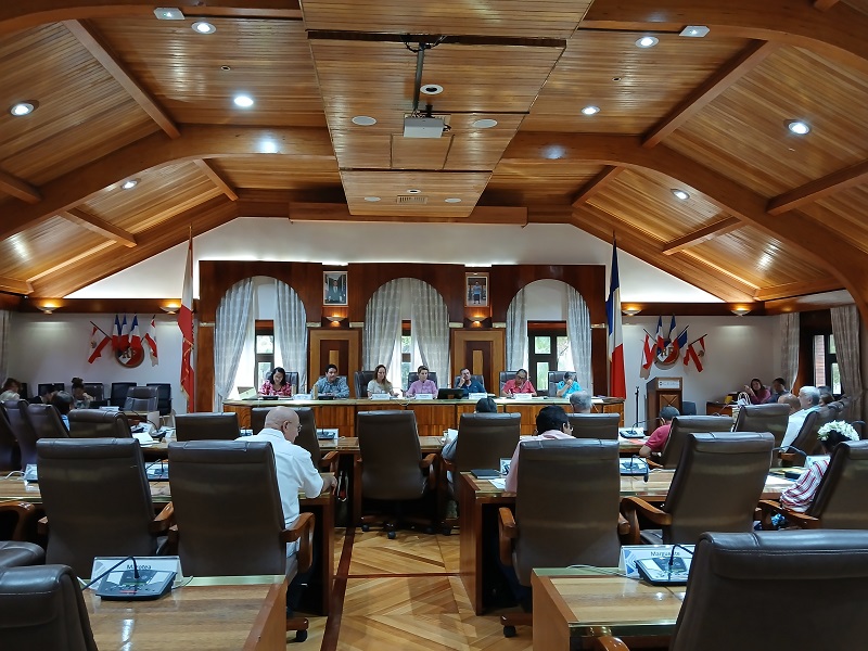 Le Cesec coincé entre le 43.2 et le Pays